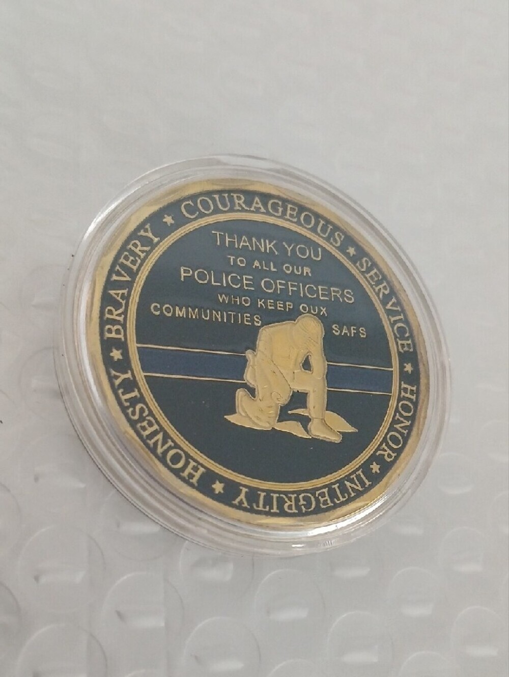 Commemorative Police Officer Challenge Coin - Black & Gold - Picture 4 of 6